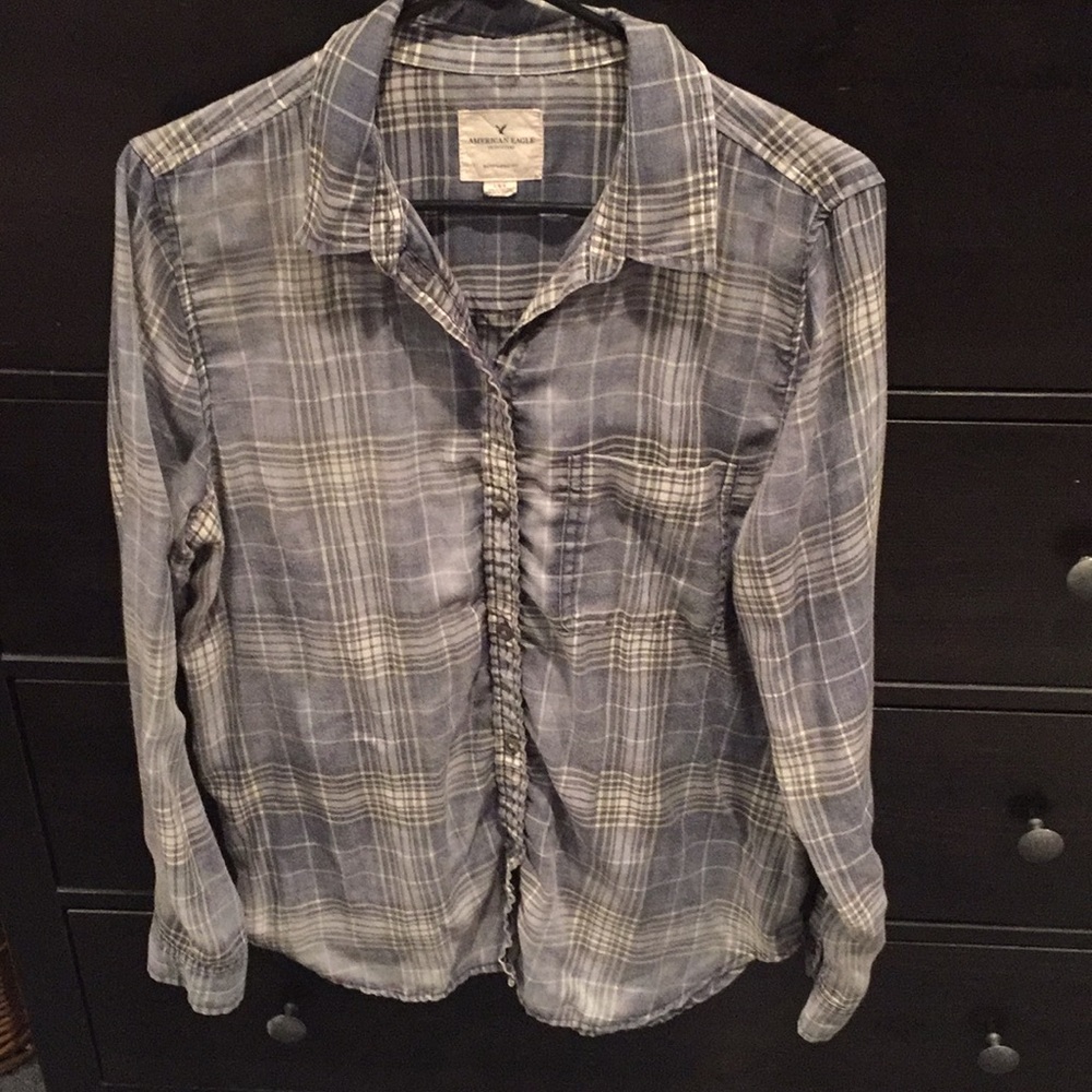 Blue and White American Eagle lightweight flannel